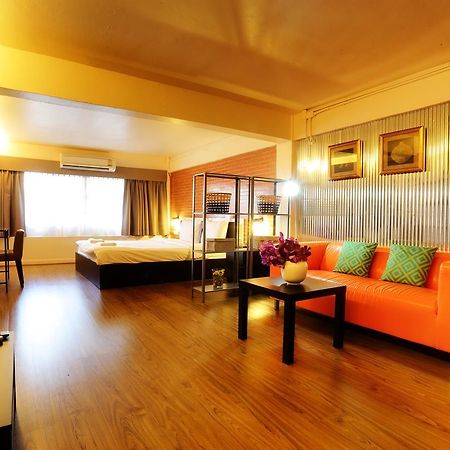 בנגקוק Baan Saladaeng Boutique Guesthouse מראה חיצוני תמונה