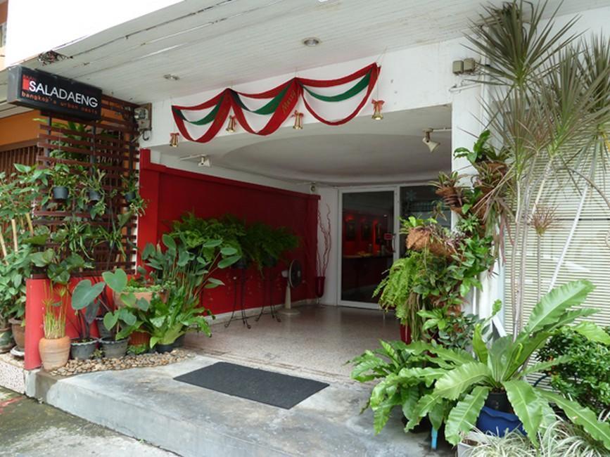בנגקוק Baan Saladaeng Boutique Guesthouse מראה חיצוני תמונה
