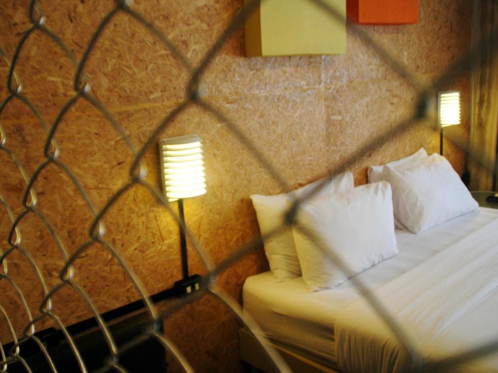 בנגקוק Baan Saladaeng Boutique Guesthouse חדר תמונה